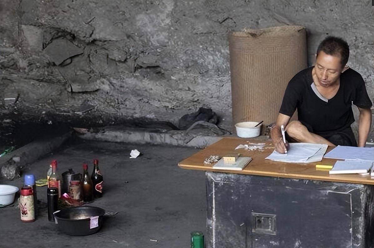 拾荒男子梦到一等奖数字，花18年写出彩票秘籍，直言：能赚800亿