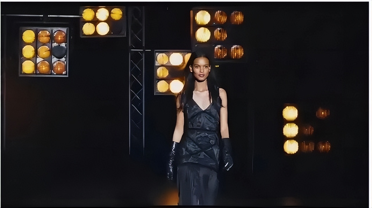 那些被残忍割去性器官的少女们，谁才是幕后凶手？