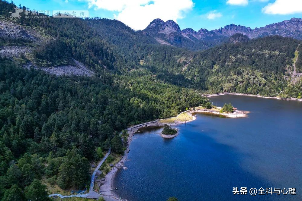 四川大凉山温泉瀑布视频,四川大凉山螺髻山温泉瀑布