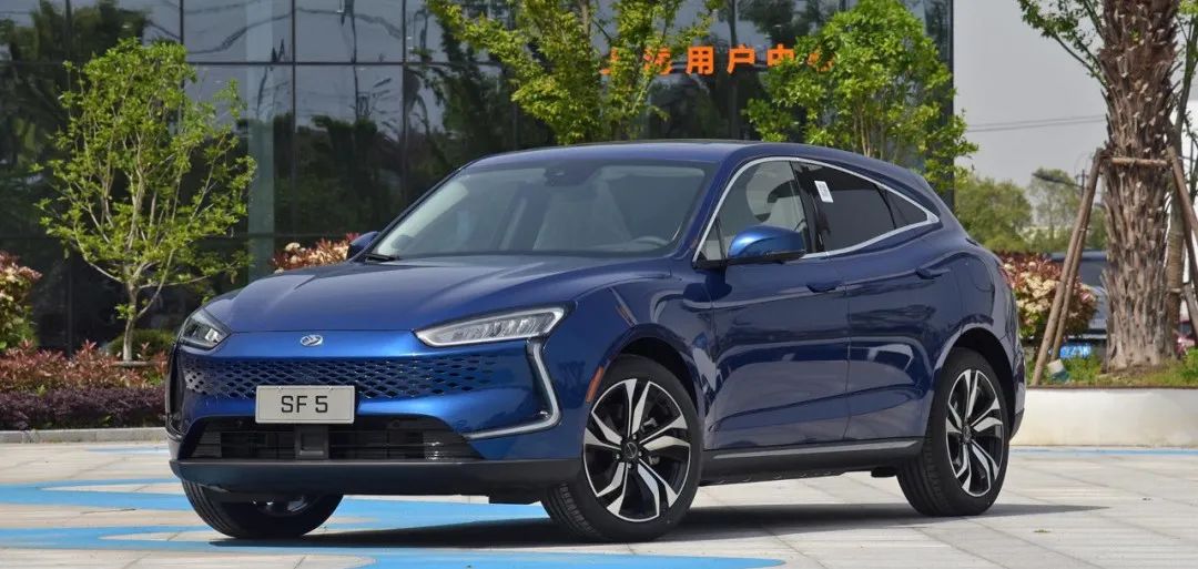 和电车比续航,跟电车比速度