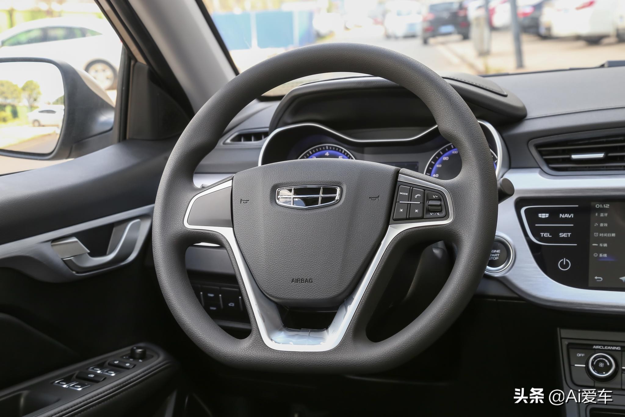 吉利黑标全新远景自动挡轿车测评,老百姓买得起的好车吉利全新远景