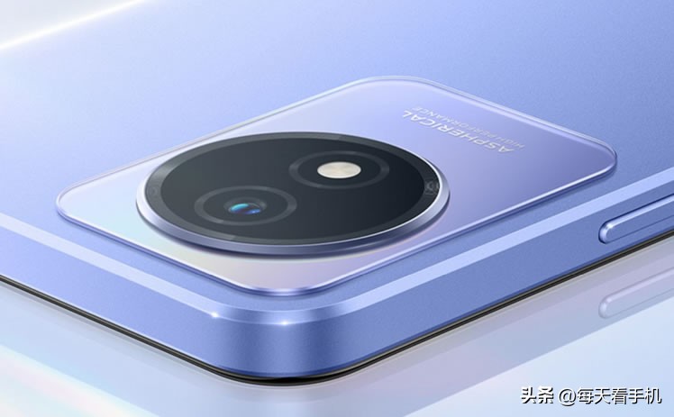 vivo新款百元机只卖899元起，全系标配128G内存和5000mAh电池