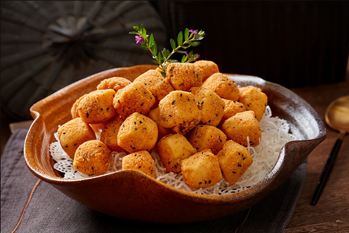 去安徽必吃的十道菜,在安徽哪个地方能吃到正宗徽菜