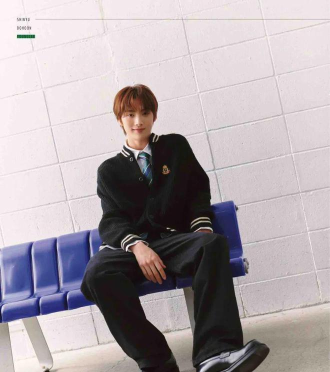 2022春季新款时尚潮流针织开衫,2019时尚针织开衫