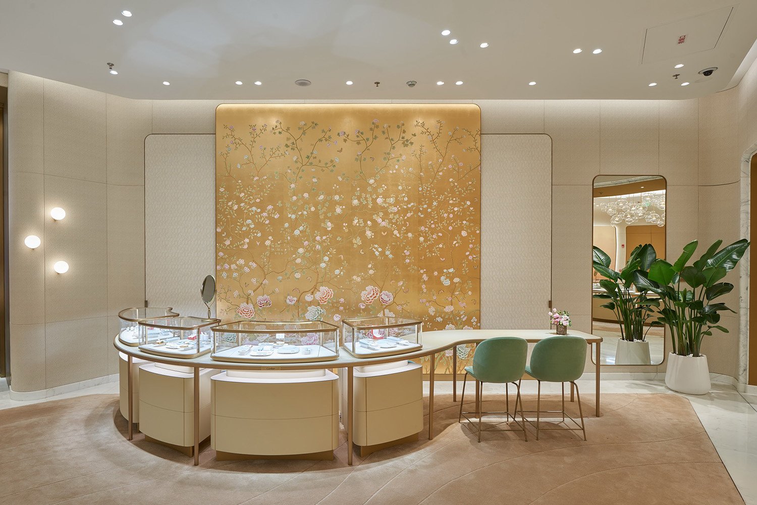 自然写意，万象焕新丨卡地亚深圳湾万象城精品店优雅启幕