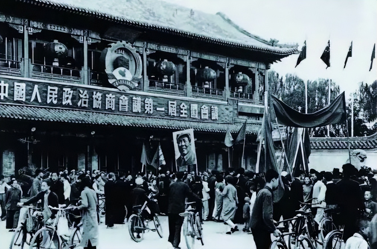 从“民族自决”到“民族区域自治”：内蒙古自治区是如何诞生的？