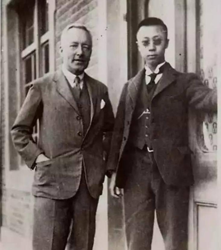 溥仪百达翡丽,溥仪百达翡丽定制龙表