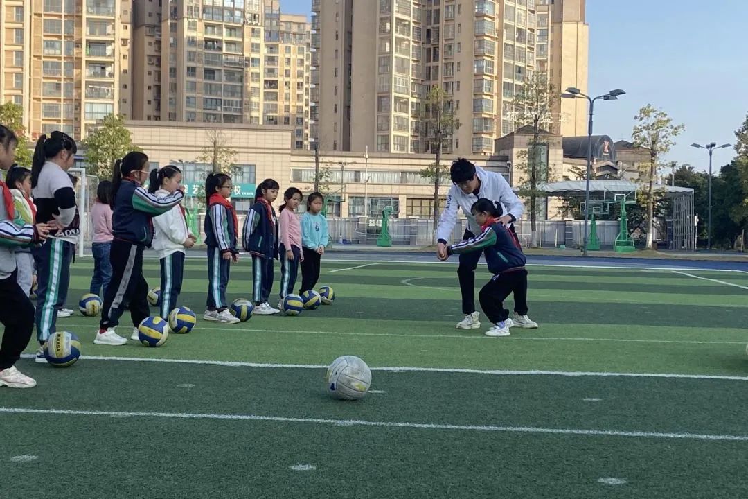 鹭栖湖学校六一节目,鹭栖湖学校运动会
