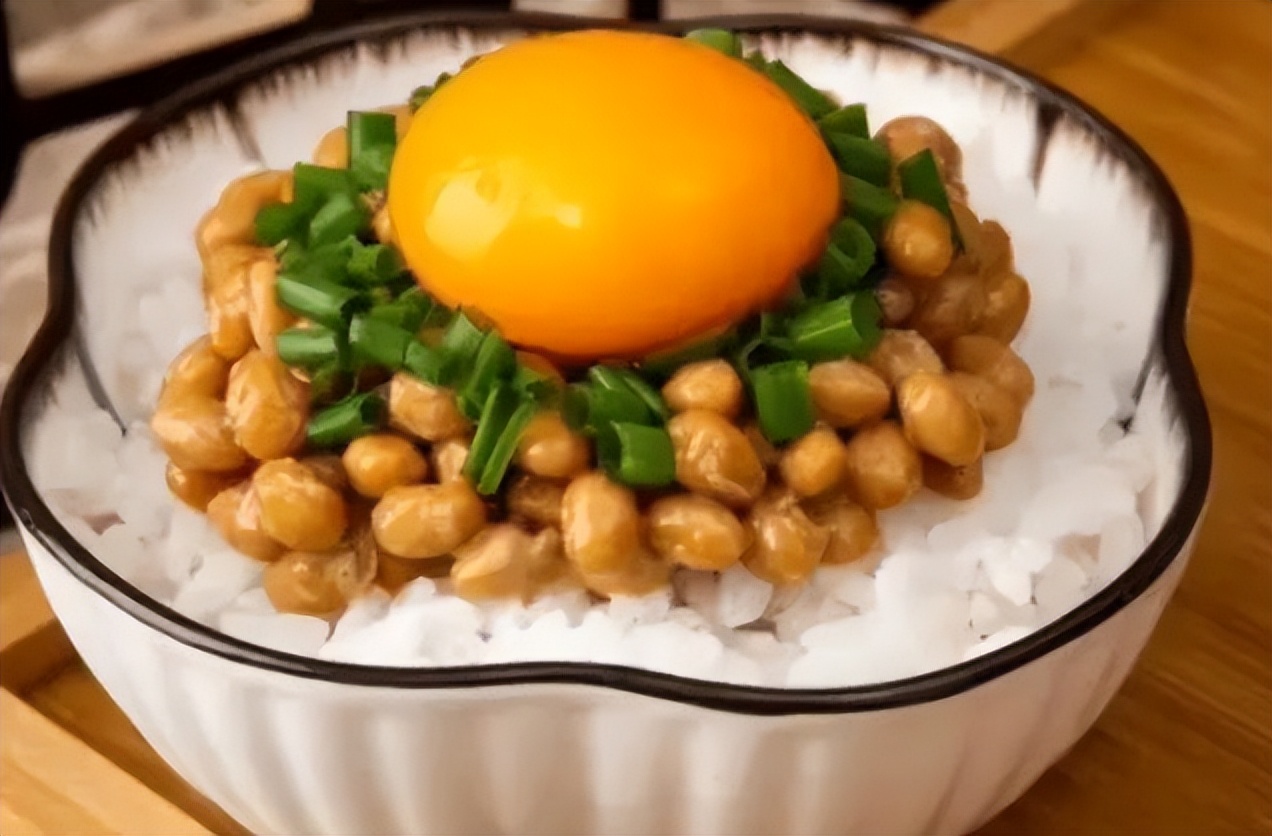 日本的纳豆都怎么吃,日本的传统纳豆