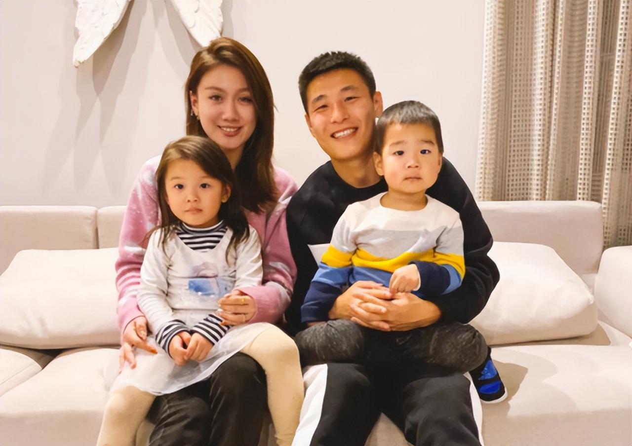 武磊最新冲突,武磊与梅西的故事