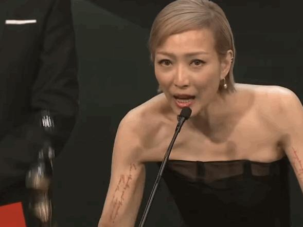 44岁郑秀文现状,48岁郑秀文现在怎么样了