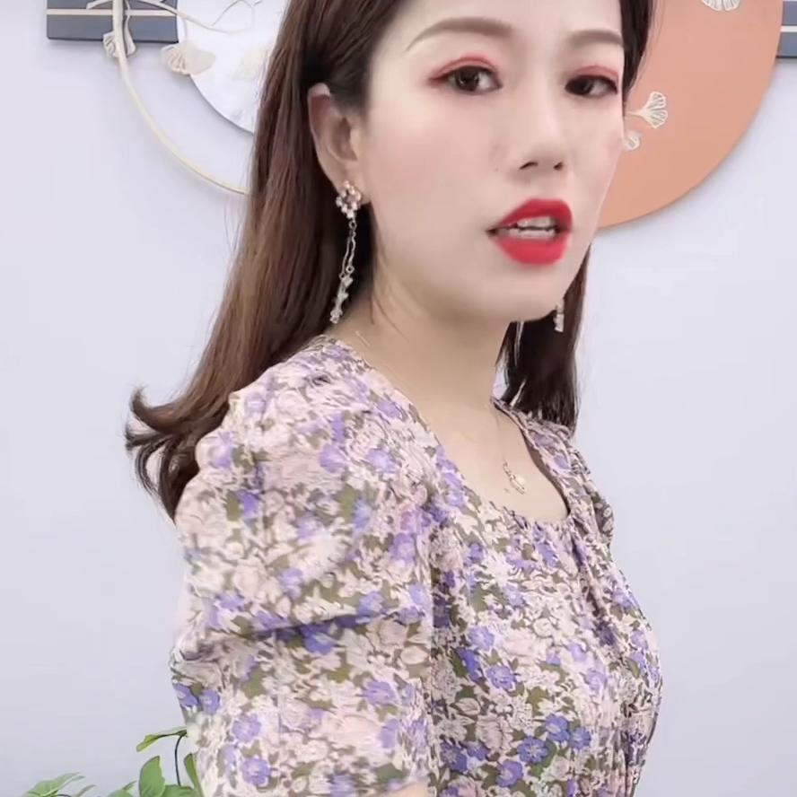 2020夏季中长款雪纺碎花连衣裙,碎花连衣裙2022夏季显瘦设计感