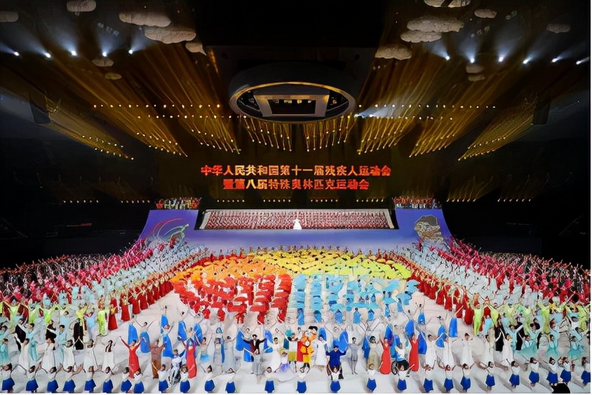 中国残疾人的励志视频,残疾人的暖心瞬间