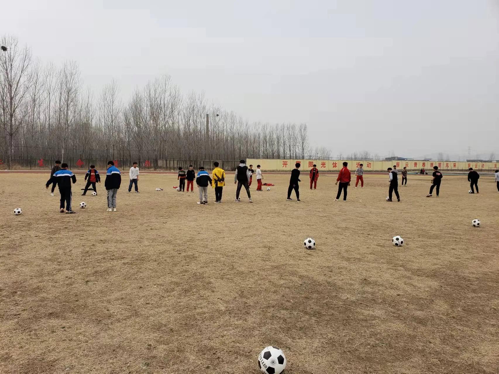 阳光体育大课间龙阳,阳光校园体育活动