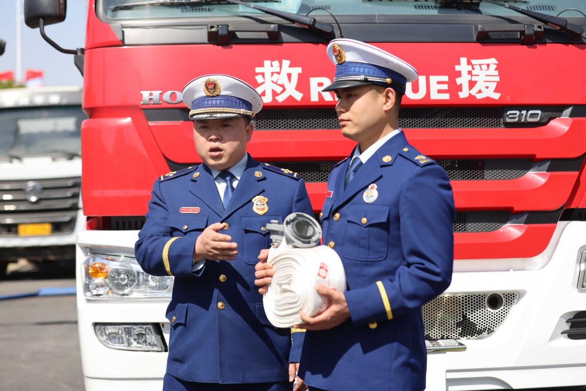 湖北孝感：硬核“实验打假”，传授辨别假冒伪劣消防产品方法