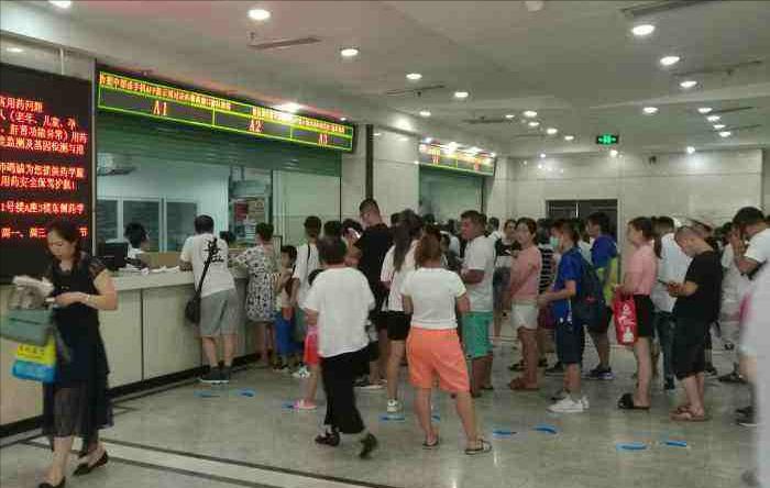 医院保安能赚多少钱一个月,做保安一年赚50万块钱