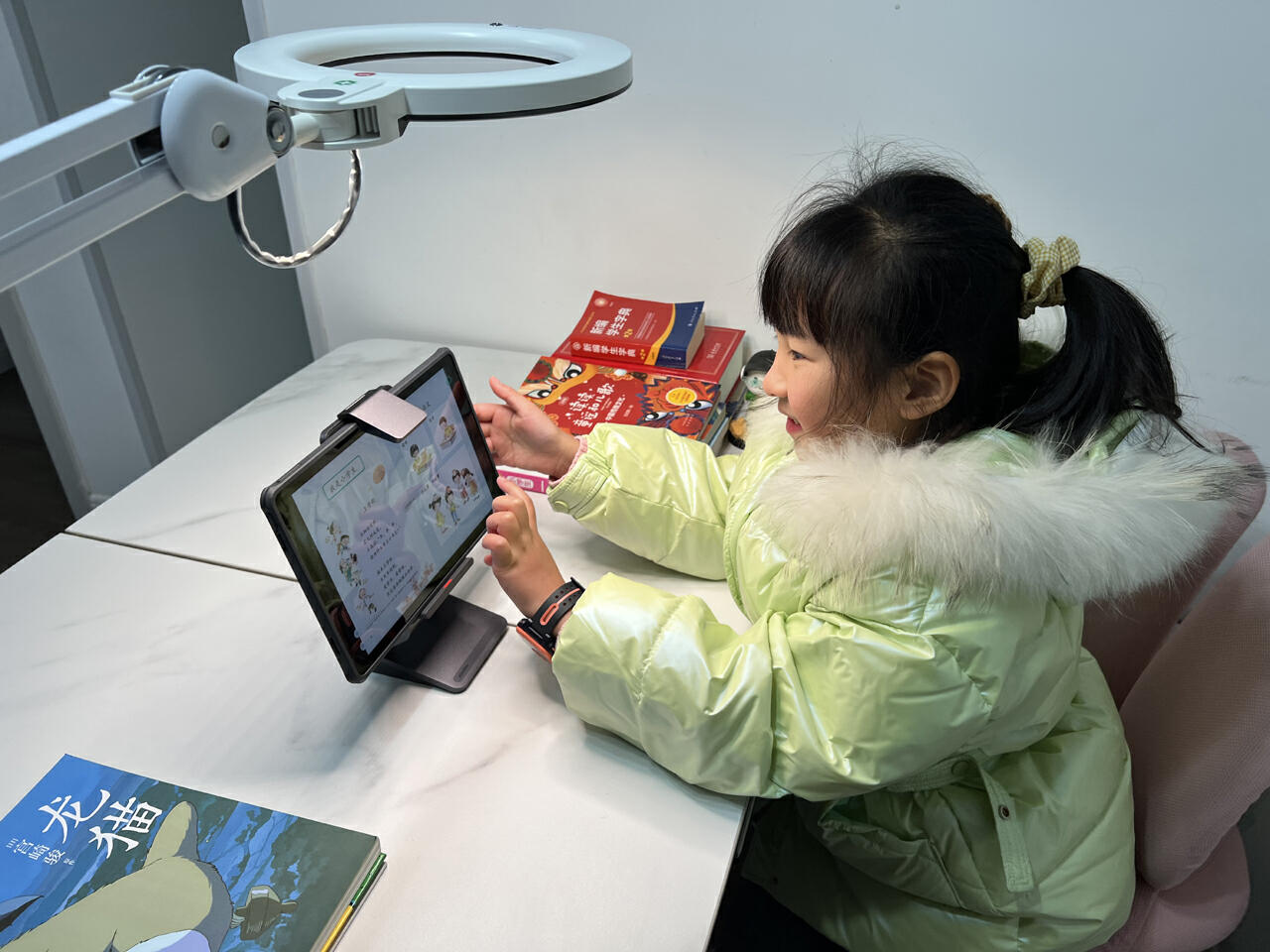 nir红光能用于照射眼睛么,nir红光护眼台灯靠谱吗