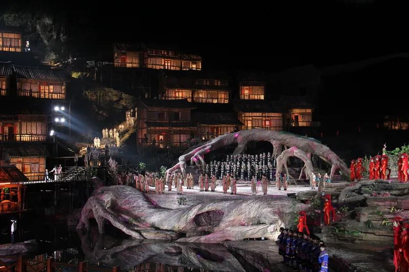 遨游中国小新闯天门山,张家界之旅天门山留影