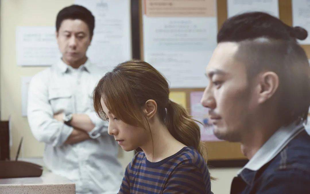 结婚后是不是就没有青春了,结婚以后就没有以前的自由