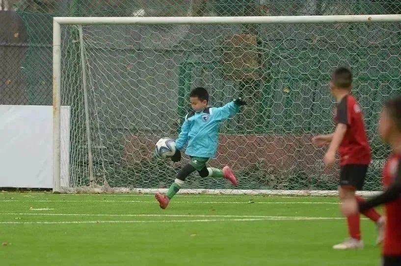 绿茵小将比赛视频,绿茵小将