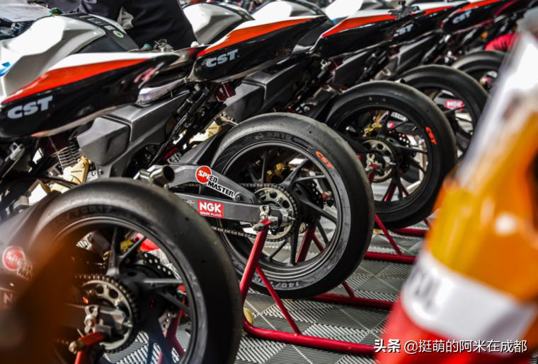 摩托车普通轮胎和半热熔轮胎区别,比较好点的摩托车轮胎