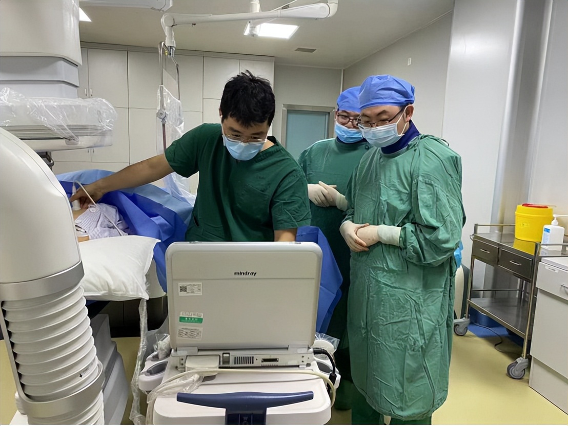 心脏微创介入补洞,心脏有个小洞微创有后遗症吗