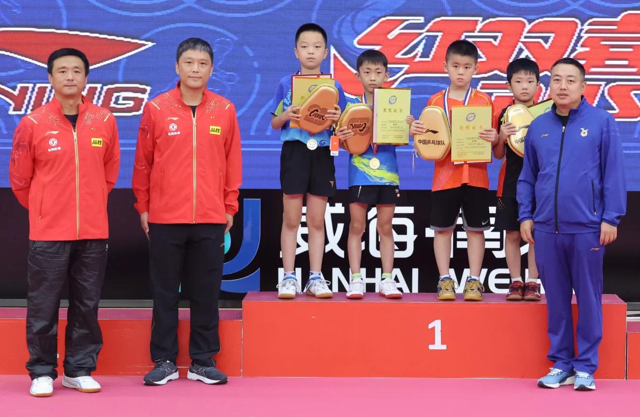 刘国梁出席全国青少年锦标赛,刘国梁选拔比赛