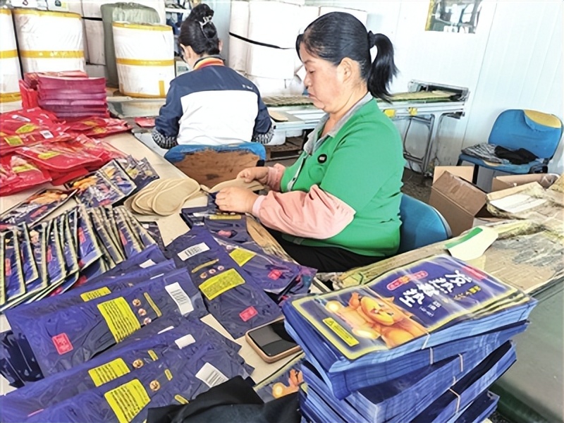 双11来了冬天也来了,双11来了有一种温暖来自微光