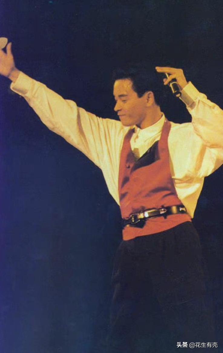 39年后再看唐鹤德：才发现张国荣遇到他，是一生的幸运