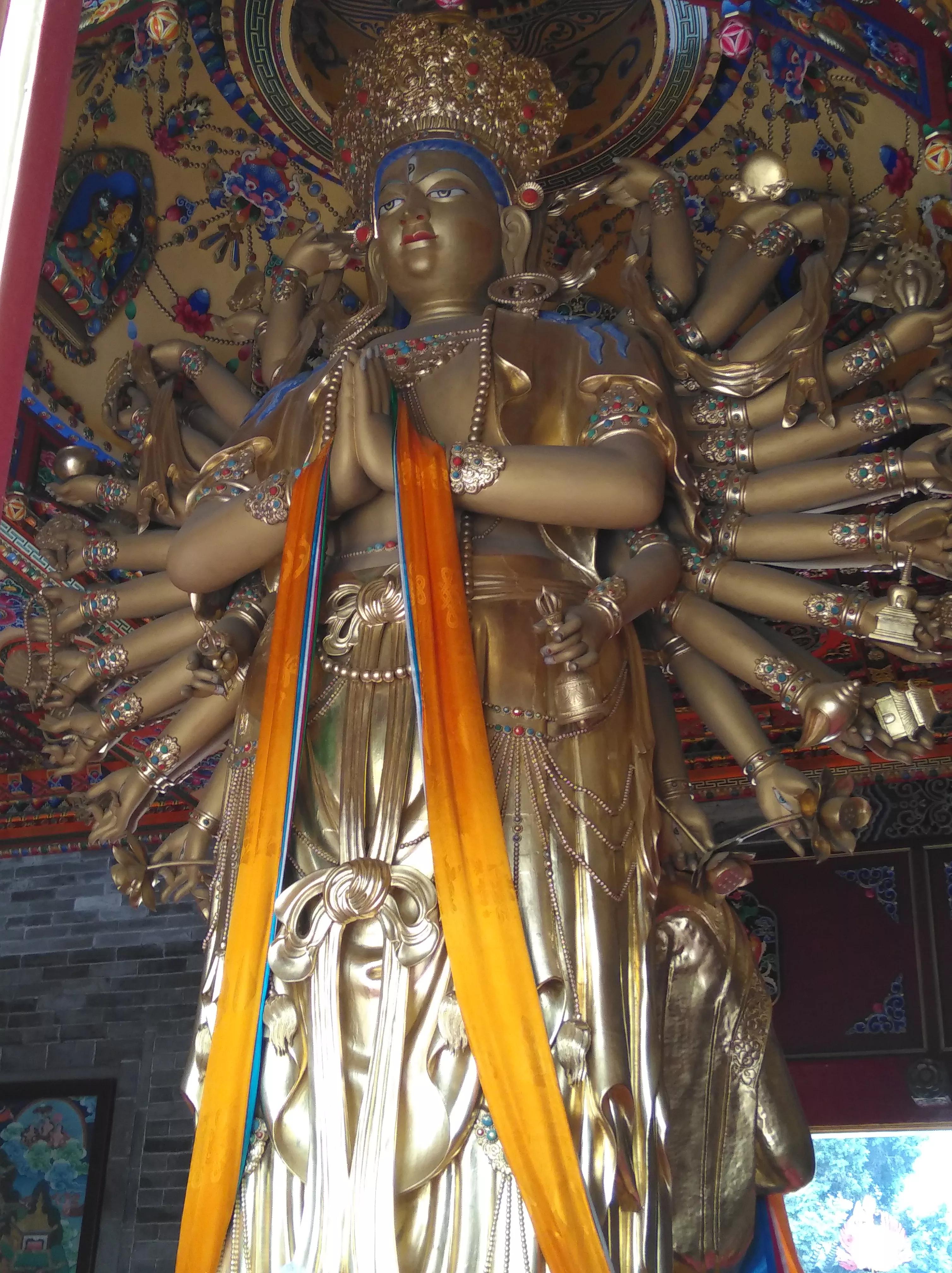 长安城佛教造像,西安广仁寺千手观音造像