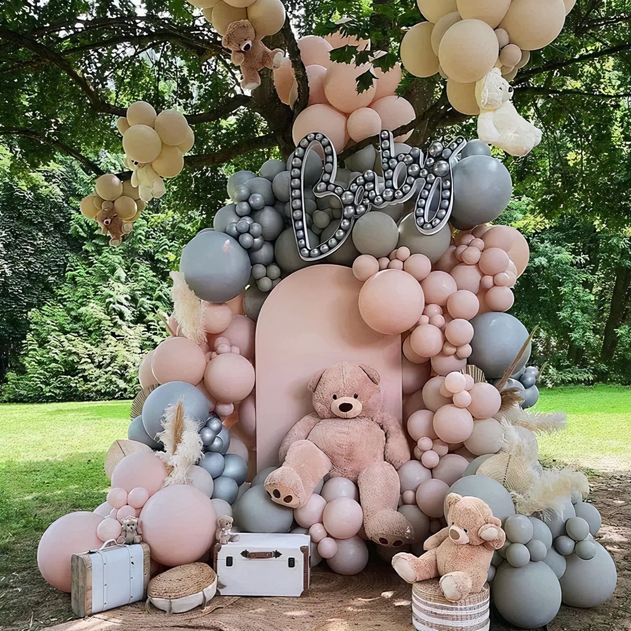 生日蛋糕流行装饰,生日蛋糕装饰多但不幼稚