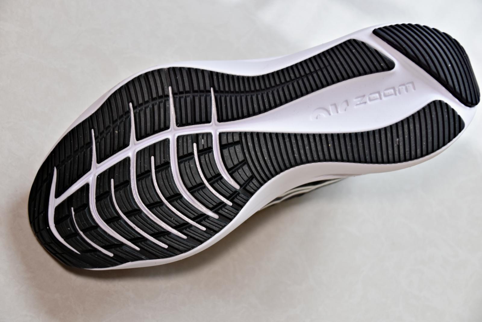 nike跑鞋winflo8女士,耐克zoomwinflo7真假