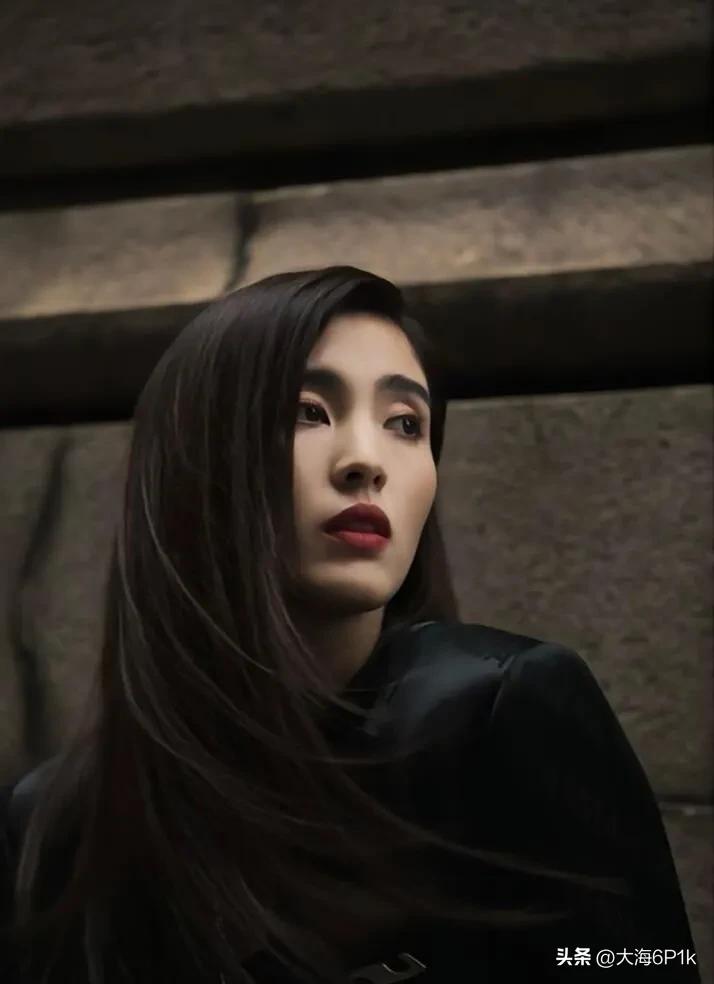 赵丽娜女足足球门将,足球女神赵丽娜抖音