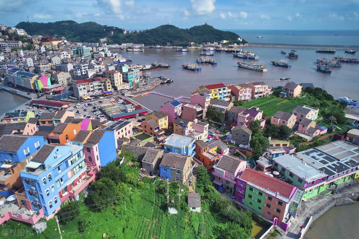 除了热门景点哪里适合旅游,除了春秋旅游还有哪里旅游便宜