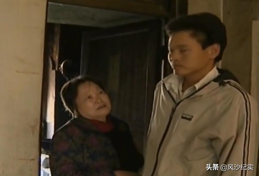 38岁男子在家啃老是哪里的人,35岁男子在家啃老如何处理