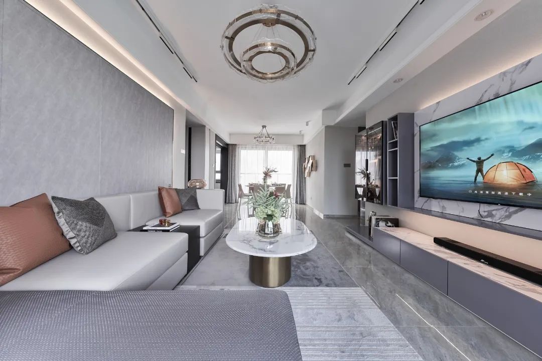 顺德三龙湾保利江景大盘有内部特价97~131㎡三四房一线东平河景