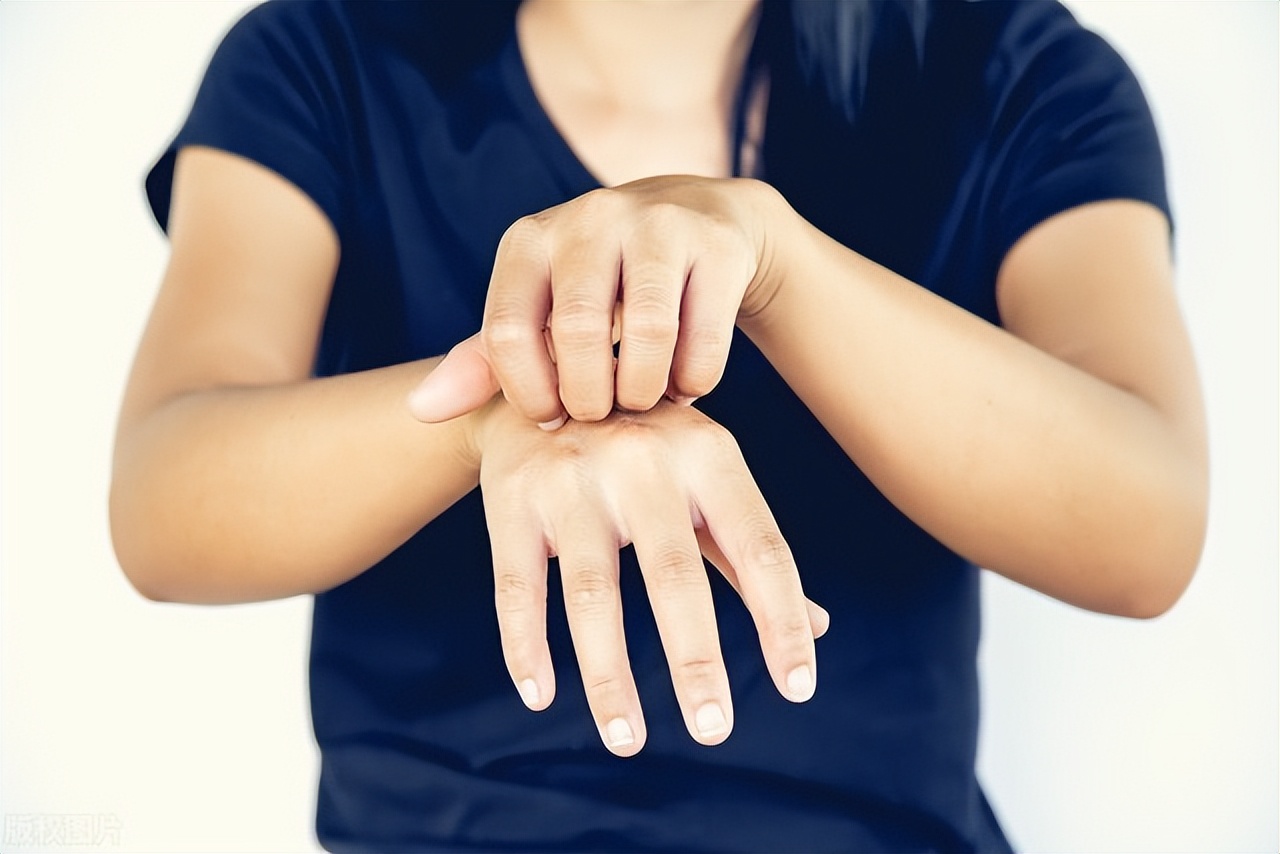 老年特应性皮炎瘙痒怎么办,老人皮痒是不好的征兆吗