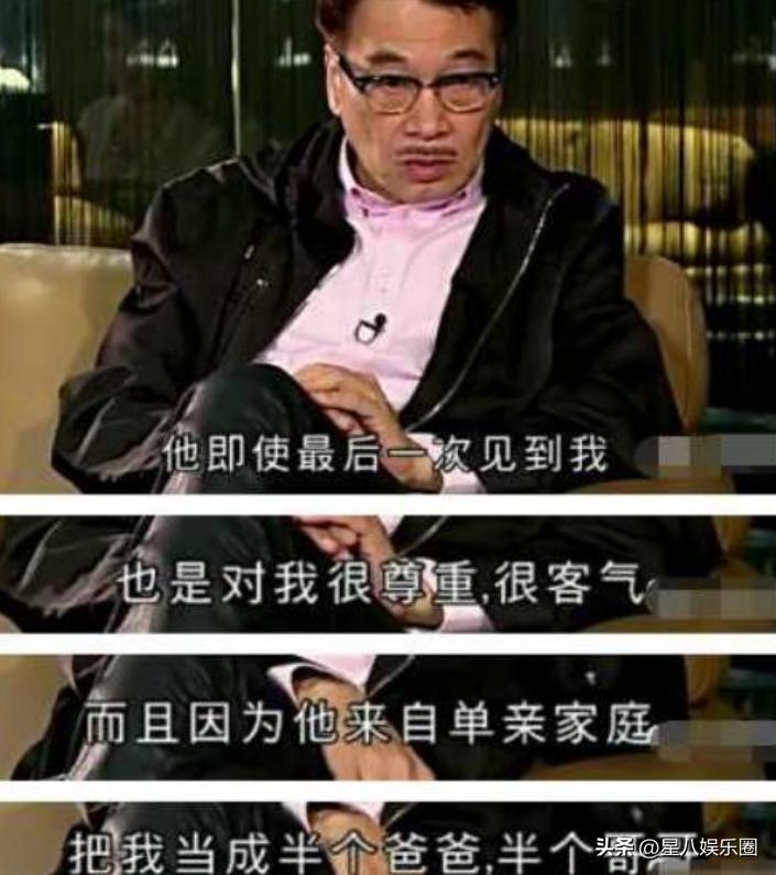 56岁周星驰满头花白却拒绝染发,58岁周星驰满头白发