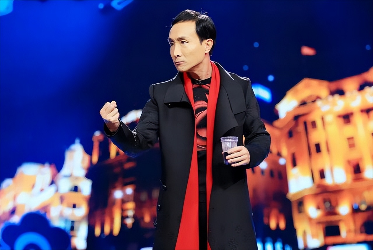 巩汉林再谈国足,蹭国足热度