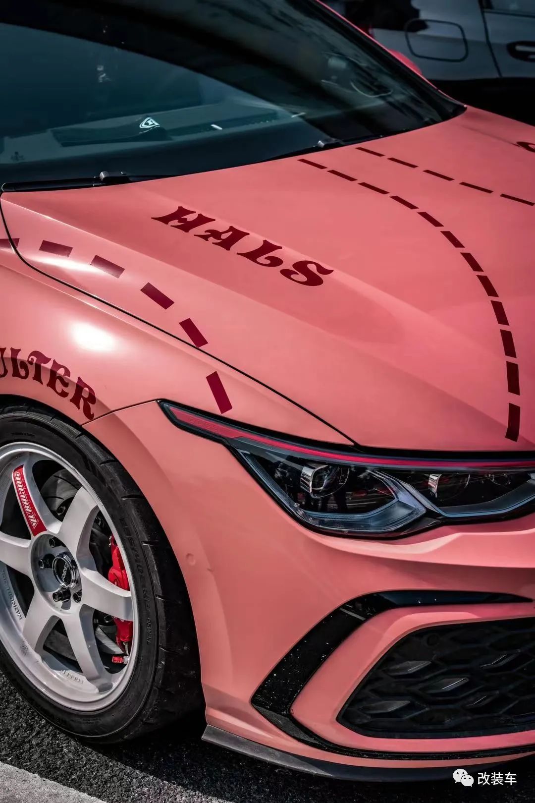 高尔夫gti8代走街,大众高尔夫第七代gti爆改