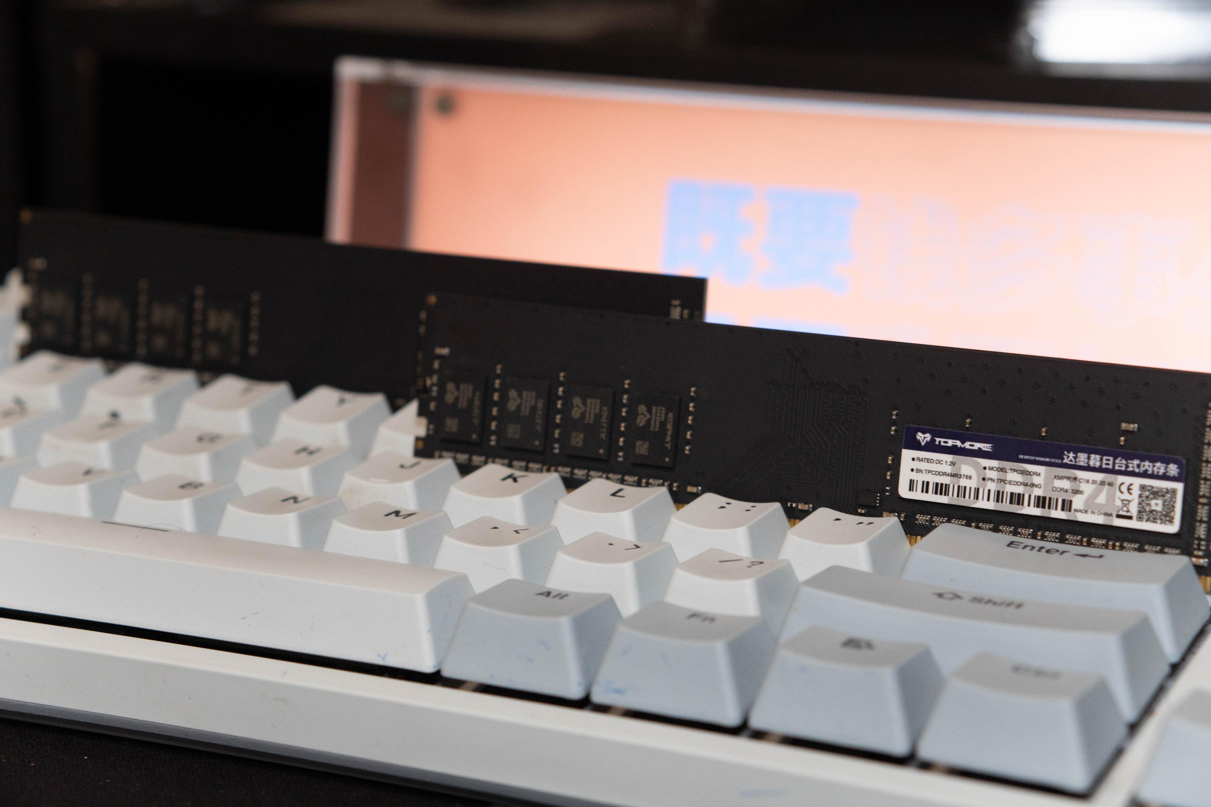 电脑黑屏进不去bios也进不去系统,内存有问题电脑进不去bios