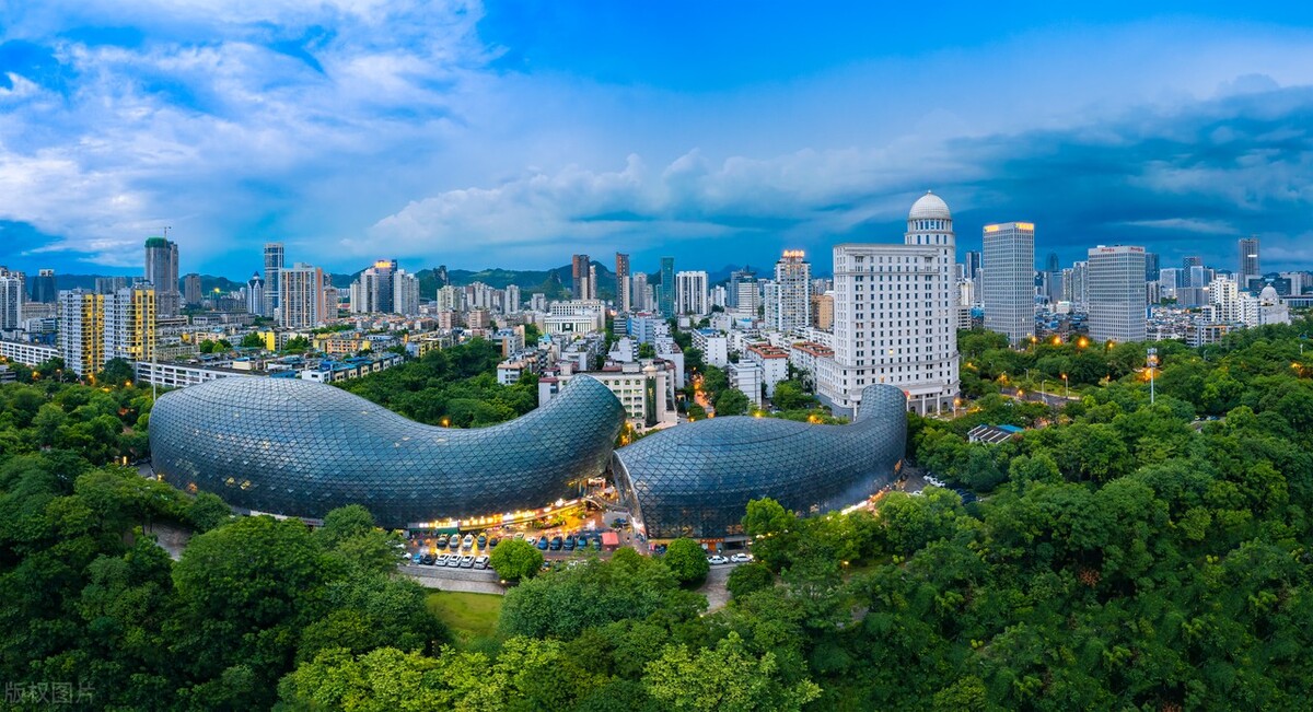 柳州到底是一座怎样的城市,柳州是一个什么样的城市