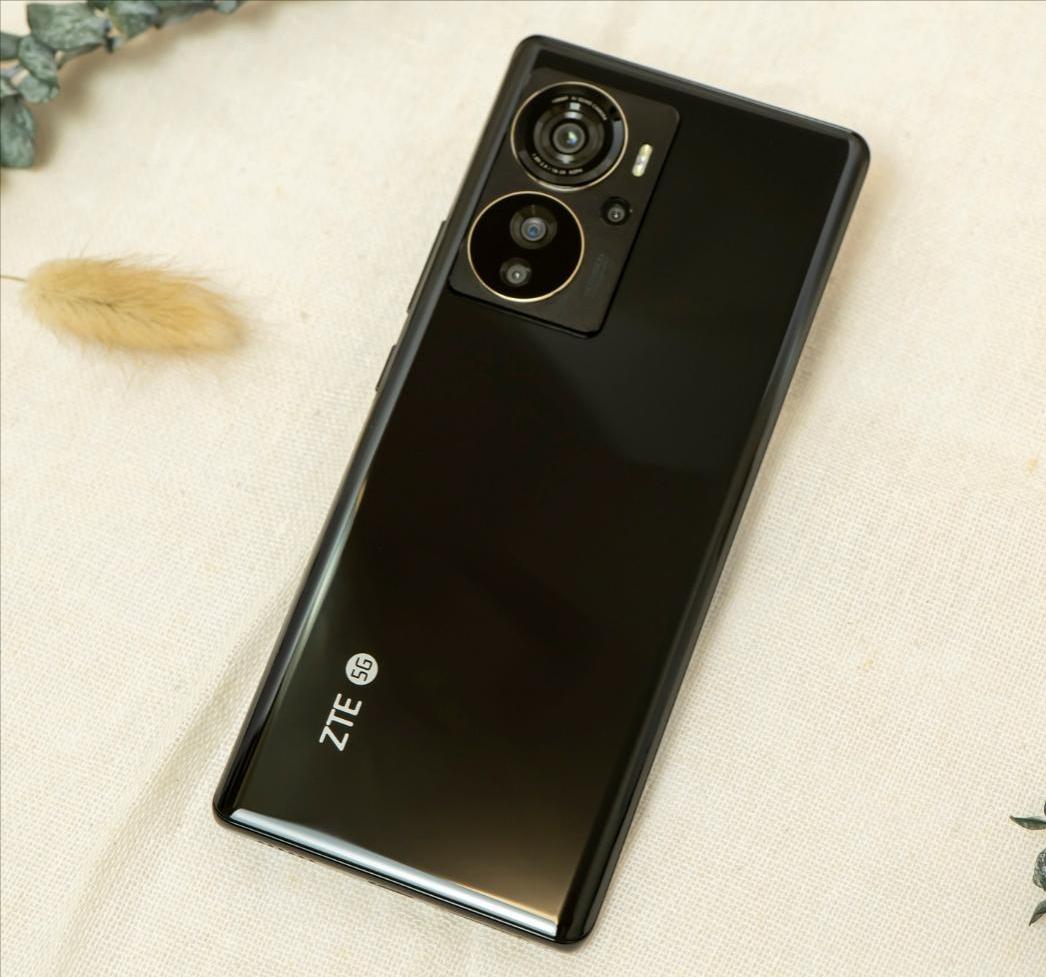 1500元左右的手机哪几款性价比高,预算1000左右可以入手哪几款手机