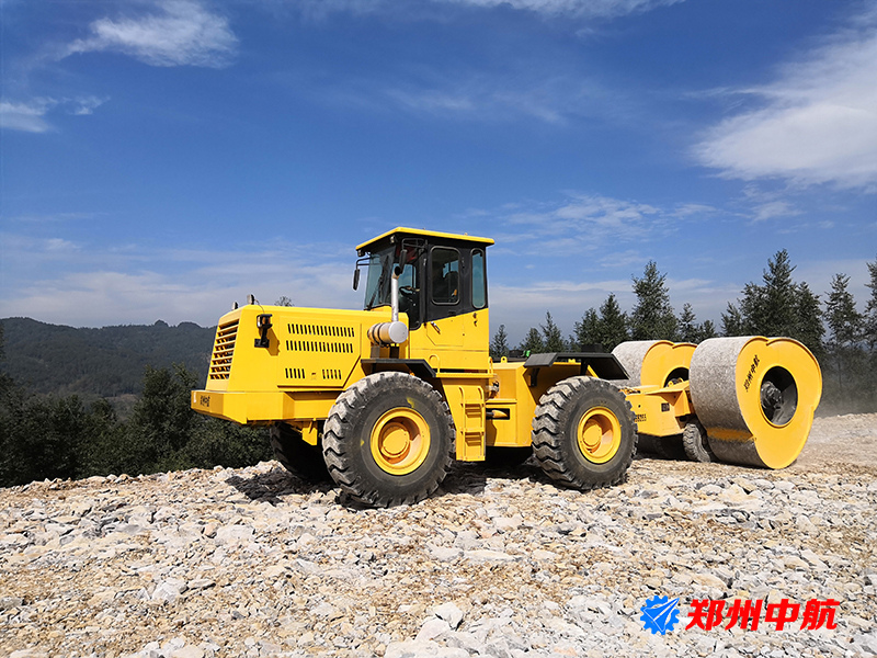 冲击压实机是什么意思,压实机的工作原理