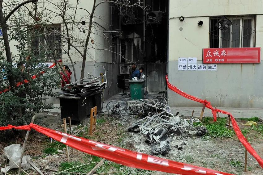 电瓶车新旧电池混用方法,电动车电瓶混用会怎么样