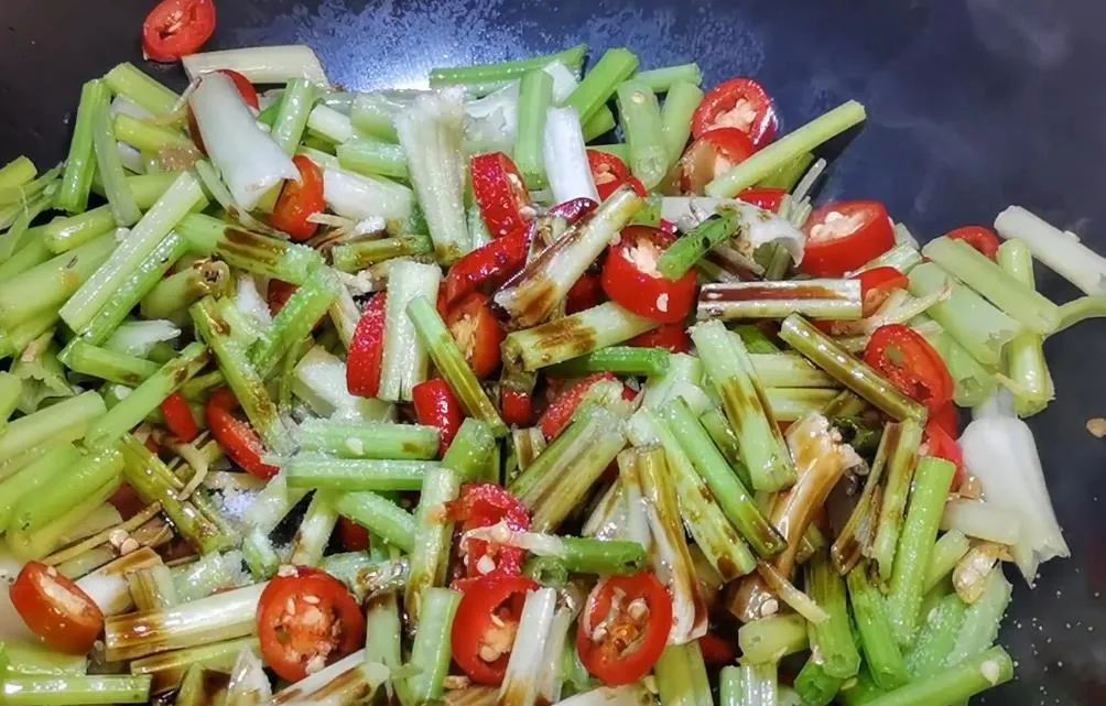 建议中老年：这4种“高钾菜”要常吃，健脾祛湿，腿脚有劲精神好