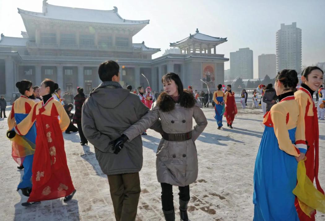 一个月仅有几百元，朝鲜这么低的工资，为何国民幸福指数还是很高