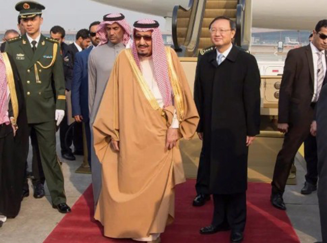 买导弹被美拒绝，沙特亲王赴中国购买东风3，35亿巨资引关注