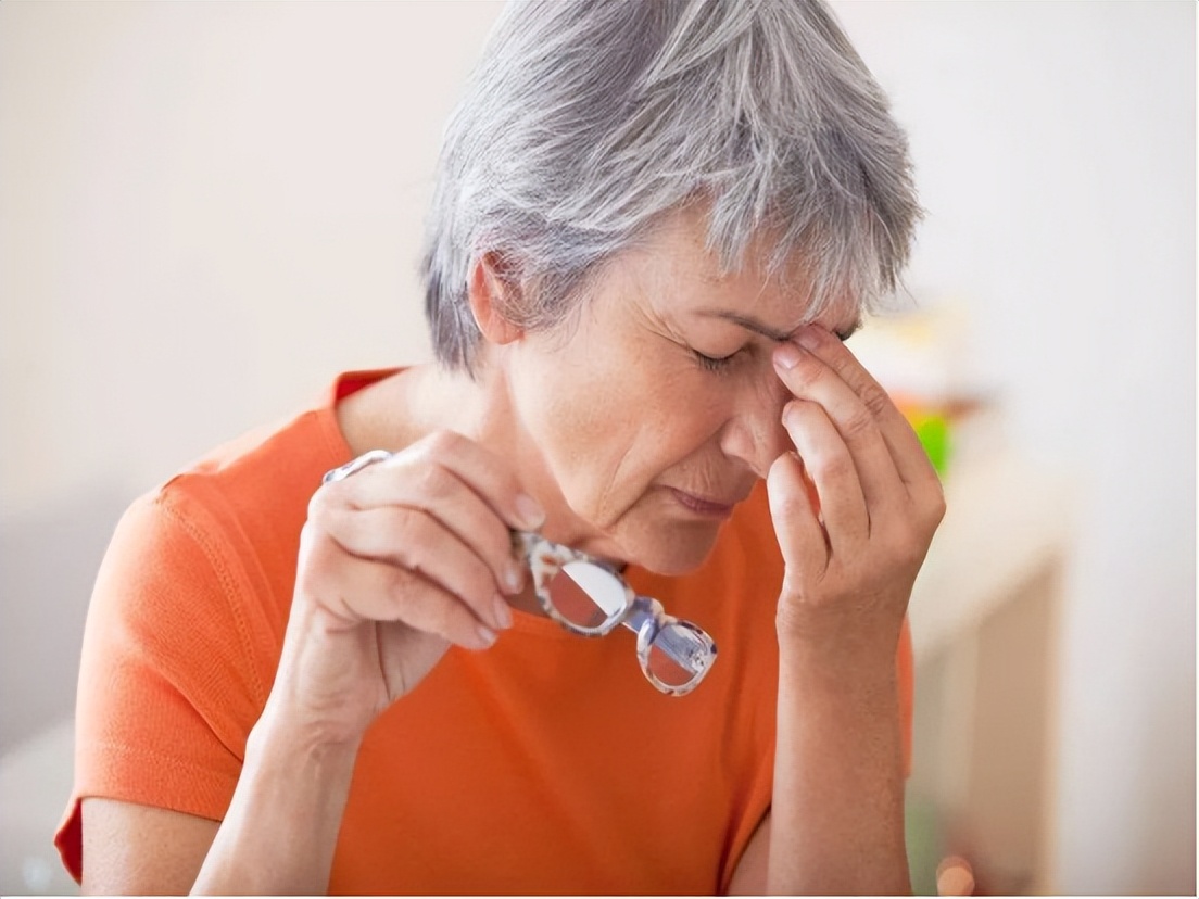 黄酮类防治老年痴呆症,槲皮素对老年痴呆有效果吗