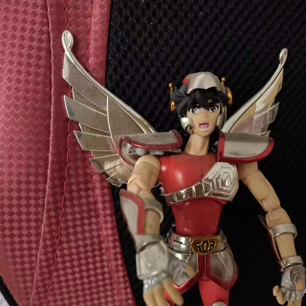 不愧是大魔王日漫,圣斗士星矢四件神秘圣衣